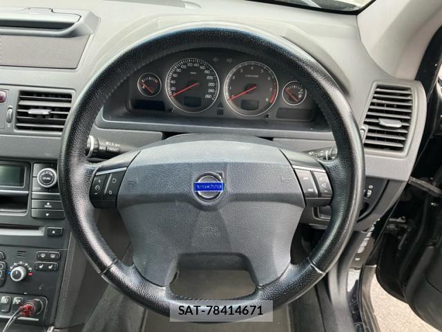 Volvo XC90 2009-08 7790297-8