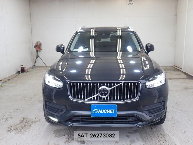 Volvo XC90 2020-06 7880353-4