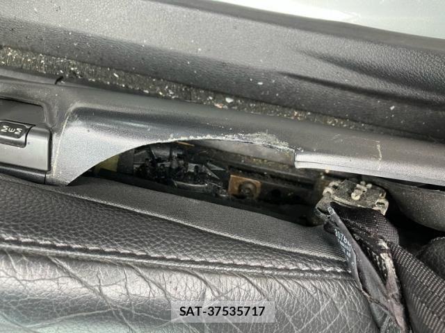 Volvo XC90 2008-05 7880352-11
