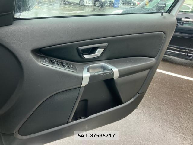 Volvo XC90 2008-05 7880352-14