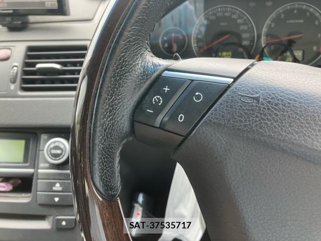 Volvo XC90 2008-05 7880352-18