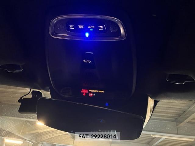 Volvo XC90 2016-11 8039057-21