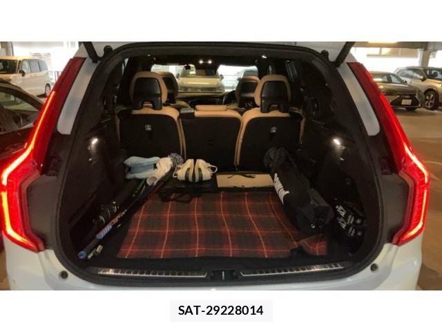 Volvo XC90 2016-11 8039057-28