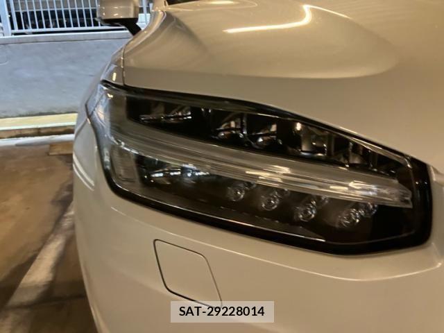 Volvo XC90 2016-11 8039057-2