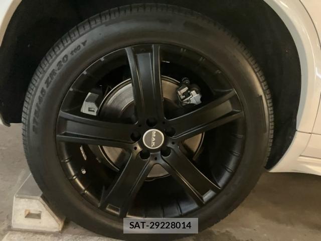Volvo XC90 2016-11 8039057-4