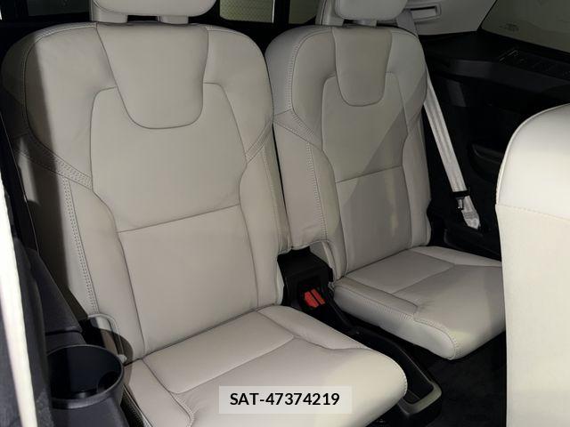 Volvo XC90 2023-09 8039056-11