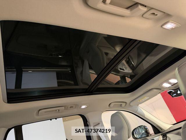 Volvo XC90 2023-09 8039056-5