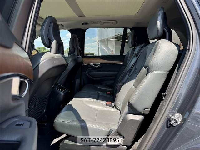 Volvo XC90 2020-07 8039055-17