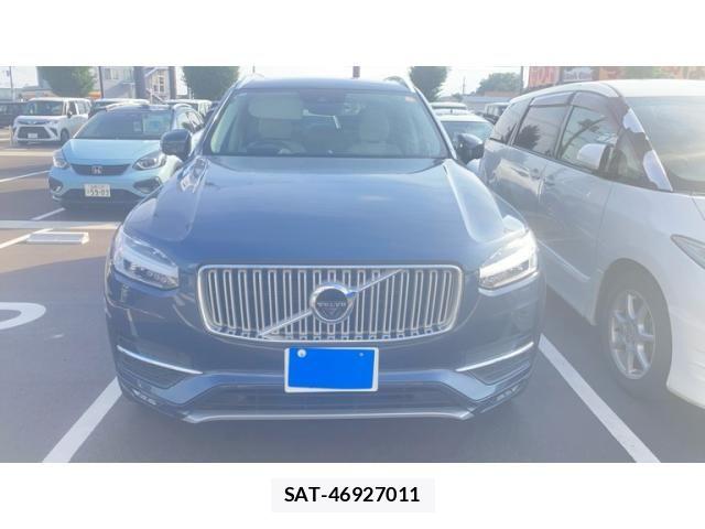 Volvo XC90 2017-08 8102562-1