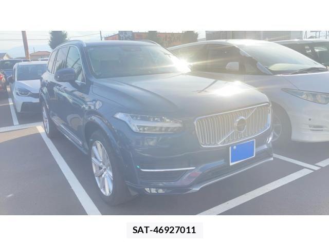 Volvo XC90 2017-08 8102562-2