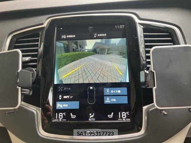 Volvo XC90 2017-08 8102563-22