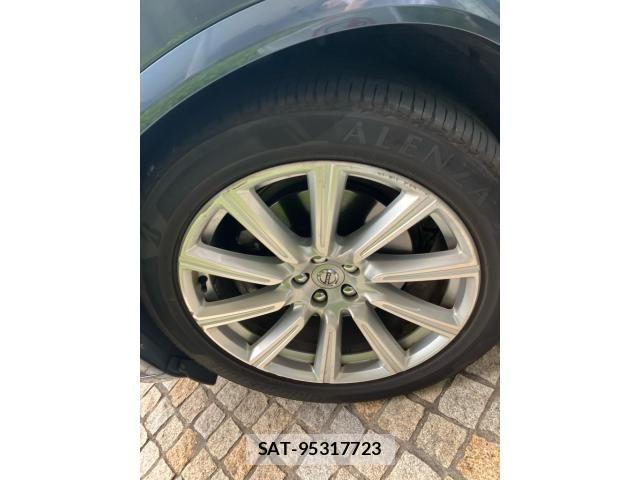 Volvo XC90 2017-08 8102563-8