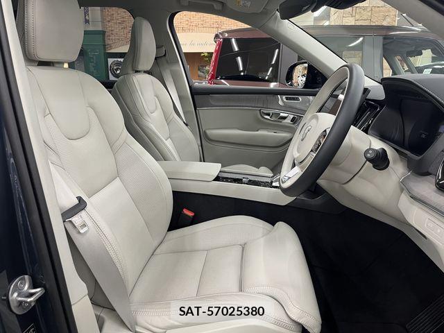 Volvo XC90 2025-03 8132895-3
