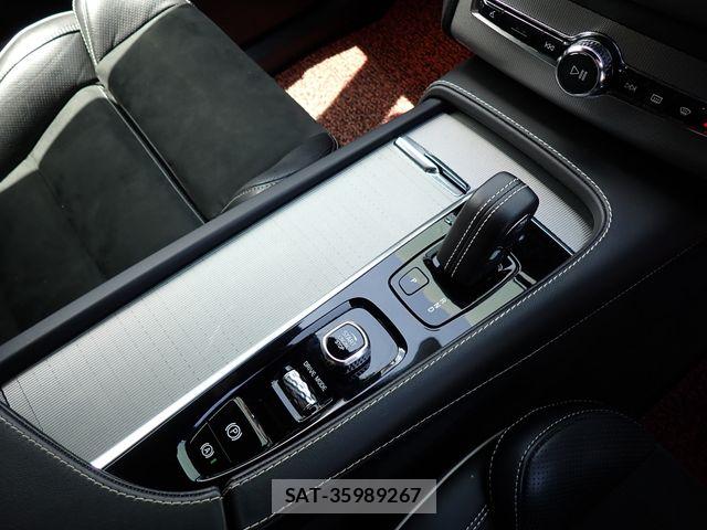 Volvo XC90 2021-09 8159485-19