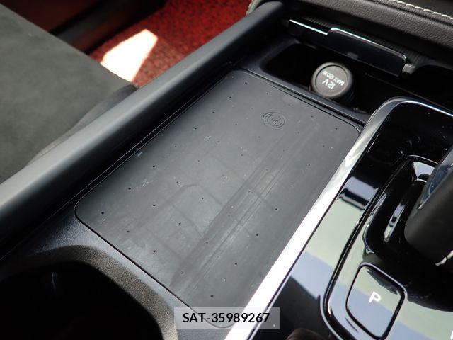 Volvo XC90 2021-09 8159485-20