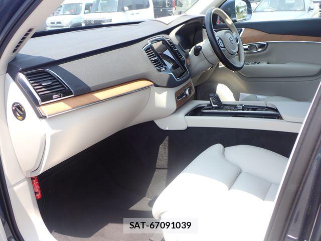 Volvo XC90 2021-08 8159484-20