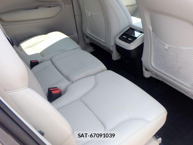Volvo XC90 2021-08 8159484-24