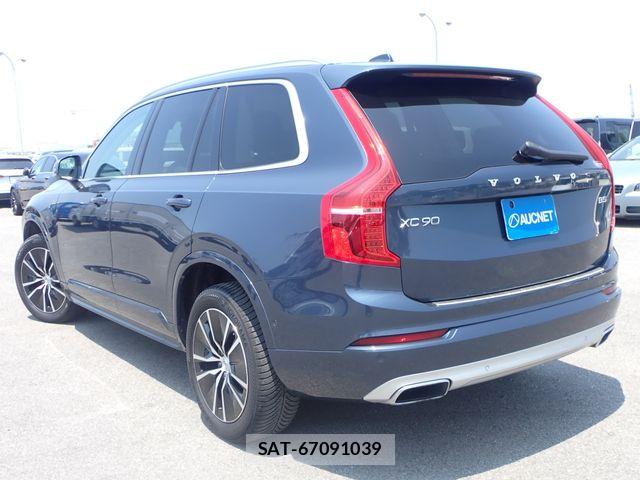 Volvo XC90 2021-08 8159484-2