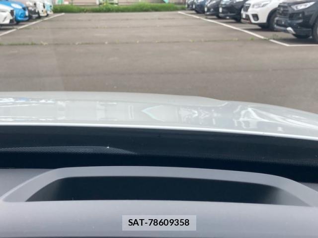 Volvo XC90 2023-02 8247100-16