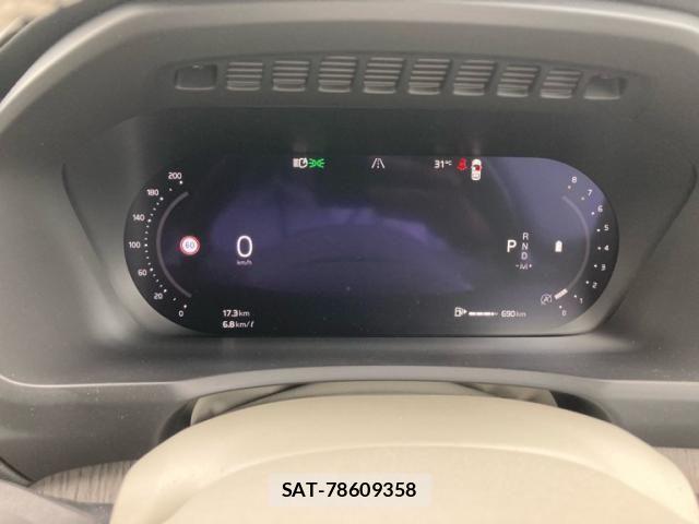 Volvo XC90 2023-02 8247100-17