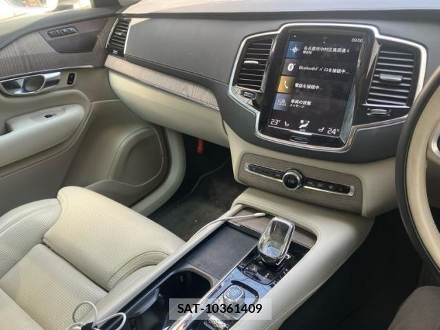 Volvo XC90 2021-08 8247102-19