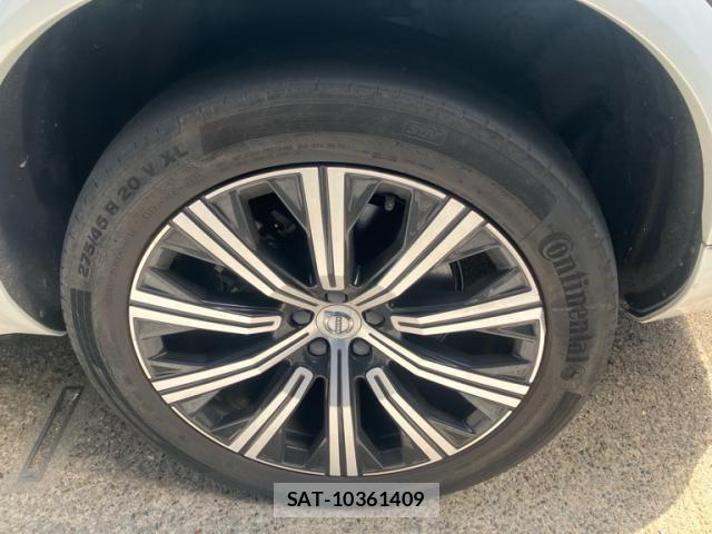 Volvo XC90 2021-08 8247102-4