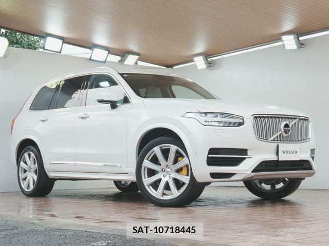 Volvo XC90 2019-02 8317923-0