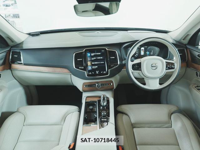 Volvo XC90 2019-02 8317923-1