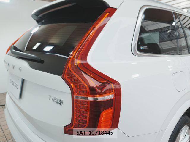 Volvo XC90 2019-02 8317923-24