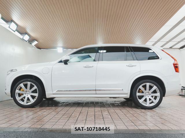 Volvo XC90 2019-02 8317923-8