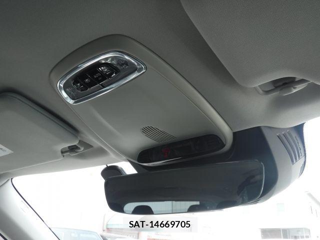 Volvo XC90 2016-12 8338418-16