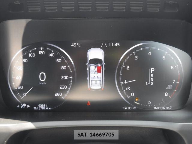 Volvo XC90 2016-12 8338418-17