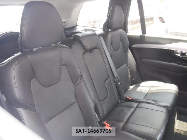 Volvo XC90 2016-12 8338418-25