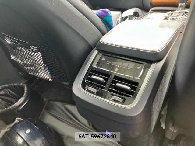 Volvo XC90 2018-04 8338417-16