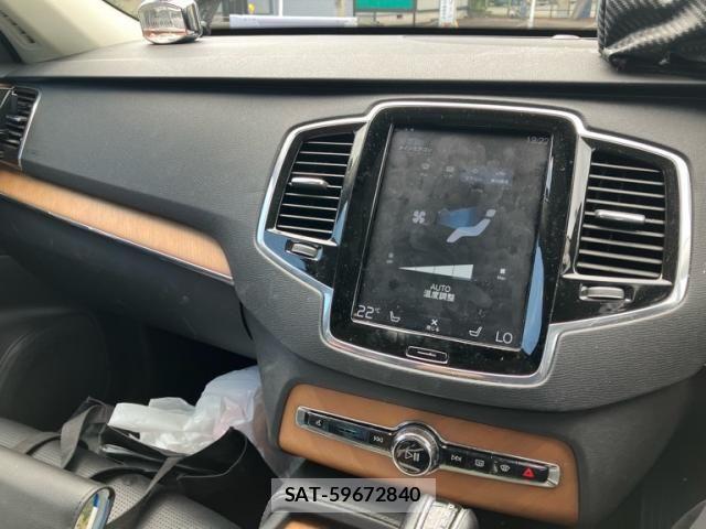 Volvo XC90 2018-04 8338417-27
