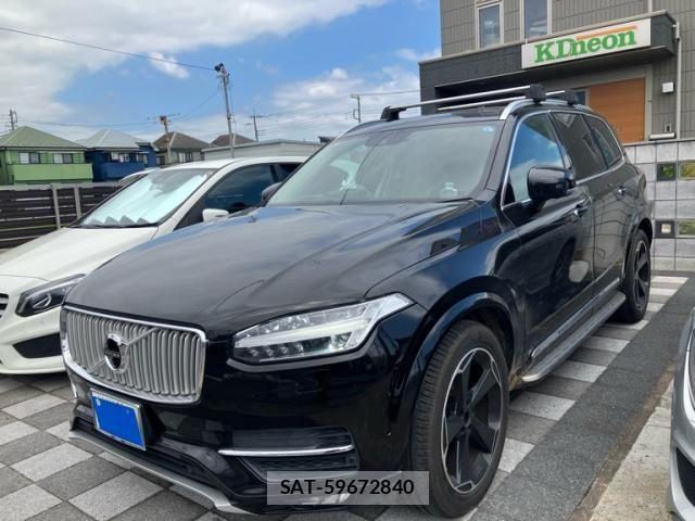 Volvo XC90 2018-04 8338417-2