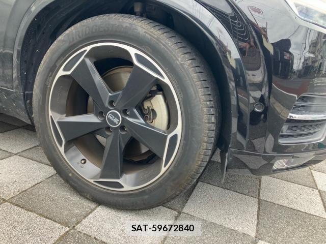Volvo XC90 2018-04 8338417-6