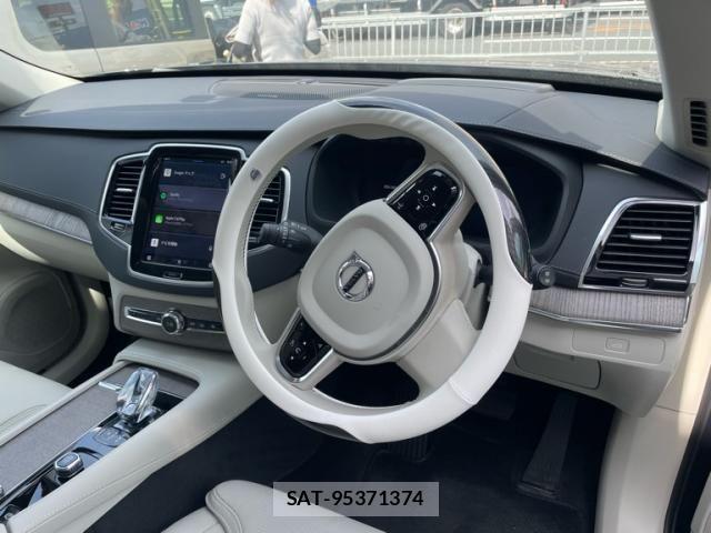 Volvo XC90 2024-01 8355860-9