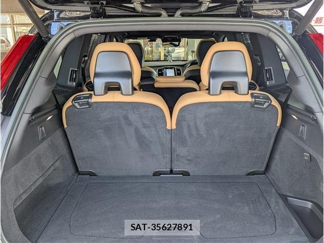 Volvo XC90 2022-06 8369646-10