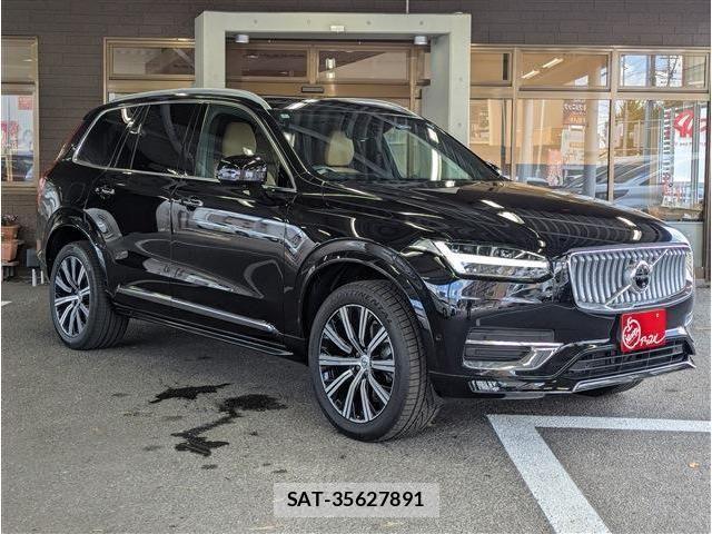 Volvo XC90 2022-06 8369646-1