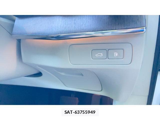 Volvo XC90 2023-06 8369647-15