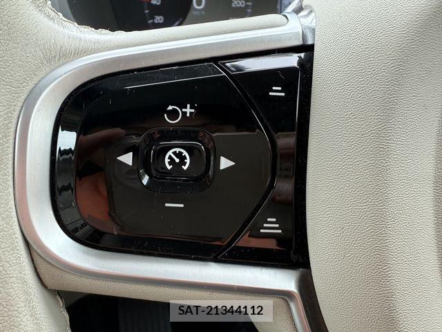 Volvo XC90 2020-05 8372349-23