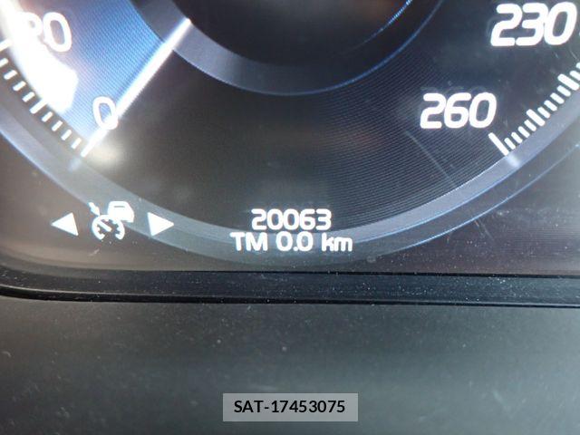 Volvo XC90 2022-03 8486251-13