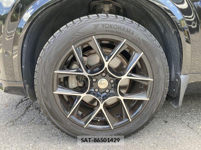 Volvo XC90 2018-02 8528091-5