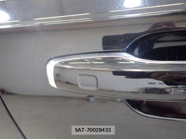 Volvo XC90 2016-11 8528088-11