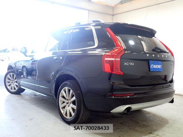 Volvo XC90 2016-11 8528088-2