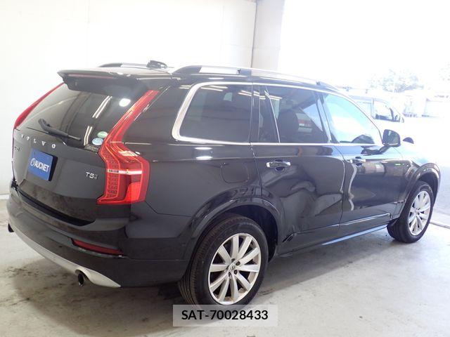 Volvo XC90 2016-11 8528088-7