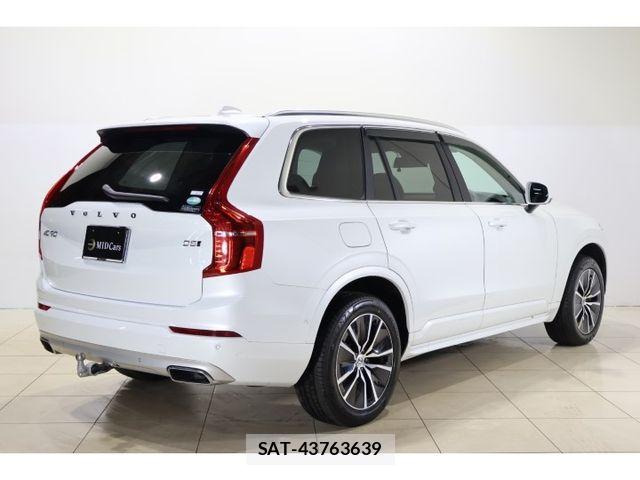 Volvo XC90 2021-02 8528090-1