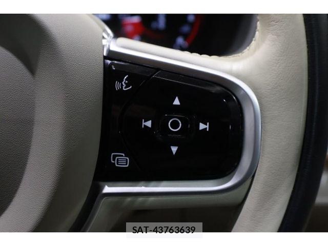 Volvo XC90 2021-02 8528090-25