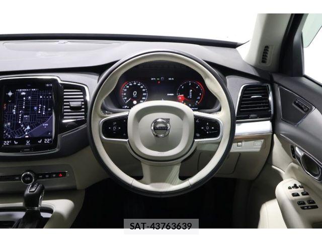 Volvo XC90 2021-02 8528090-2